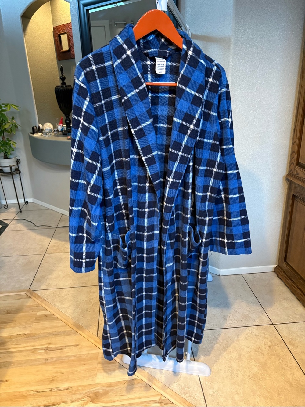 Fruit of the Loom Men's Blue Plaid Fleece Bathrobe One Size Fits All Sleepwear